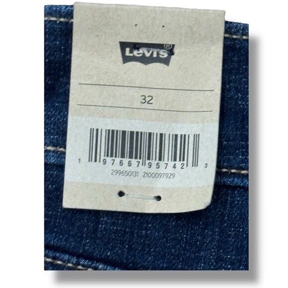 NWT Levi’s Mid Rise Stretch Cuffed Mid Length Denim Shorts Women’s Size 32 - Picture 15 of 15